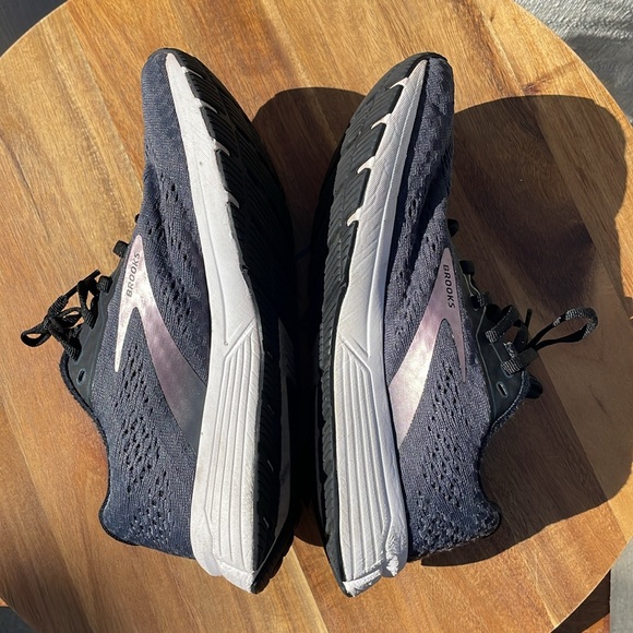 Brooks Anthem 4 Women's Neutral Running Shoe Black/Ebony/Metallic Size 7.5 - Picture 8 of 11